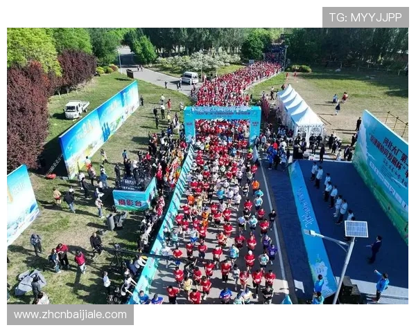 爱体育真人手机版带你体验最真实的体育赛事直播与互动乐趣，尽享极致体育娱乐体验